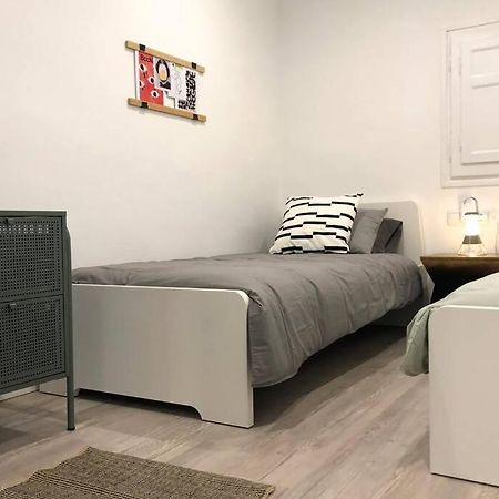 Appartamento M5 Cool Terrace. Metro 1 Min. Center 15' By Metro Esplugues de Llobregat Esterno foto