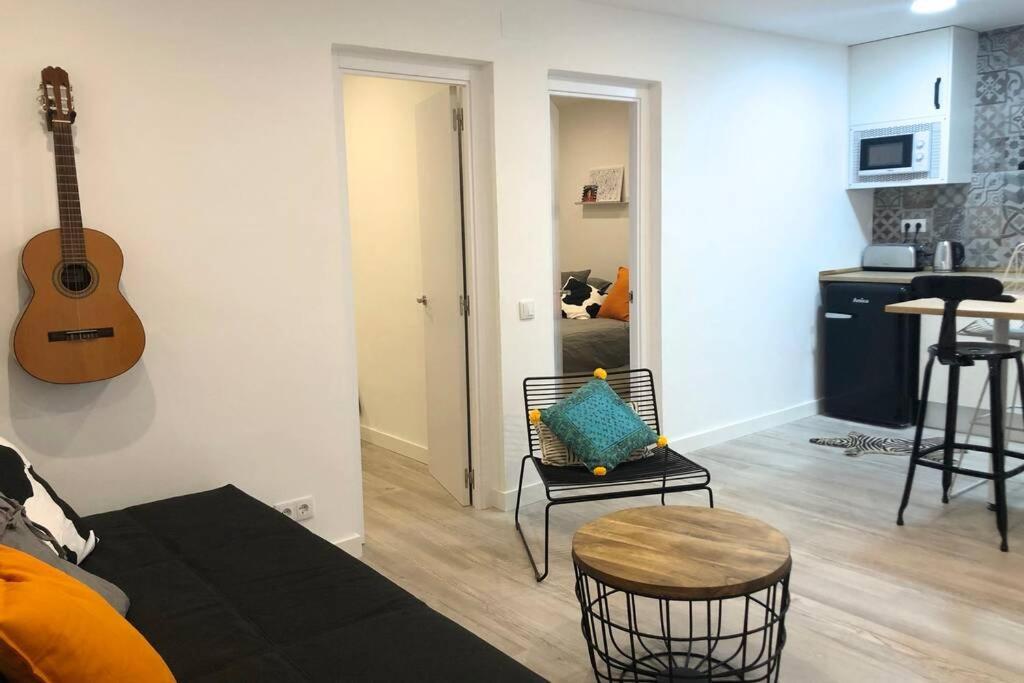 Appartamento M5 Cool Terrace. Metro 1 Min. Center 15' By Metro Esplugues de Llobregat Esterno foto