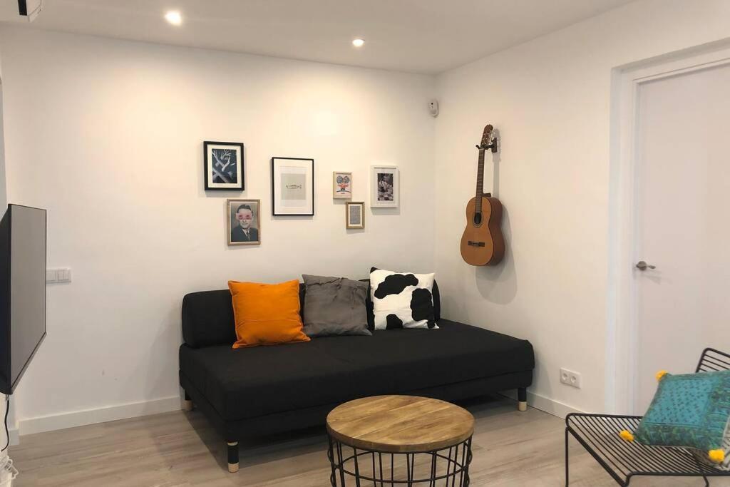 Appartamento M5 Cool Terrace. Metro 1 Min. Center 15' By Metro Esplugues de Llobregat Esterno foto
